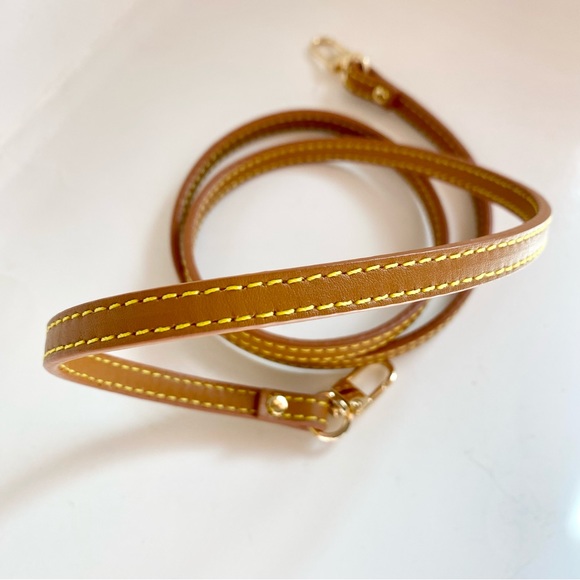 GENUINE LEATHER STRAP❤️ - Picture 1 of 2